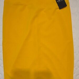 Elegant Yellow Pencil Skirt